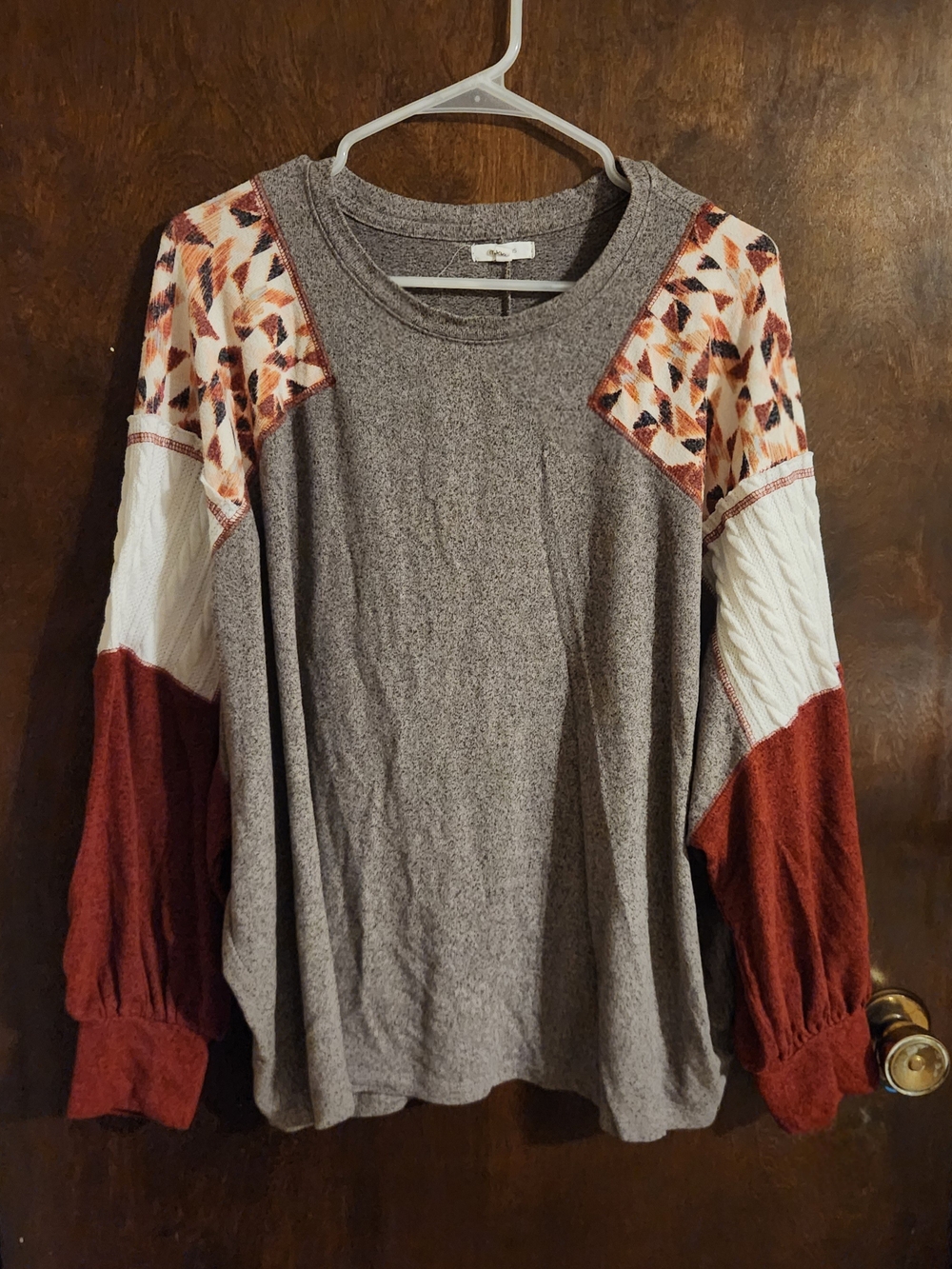 Maurices Pullover Shirt with Rust Patterned Sleeves XXL